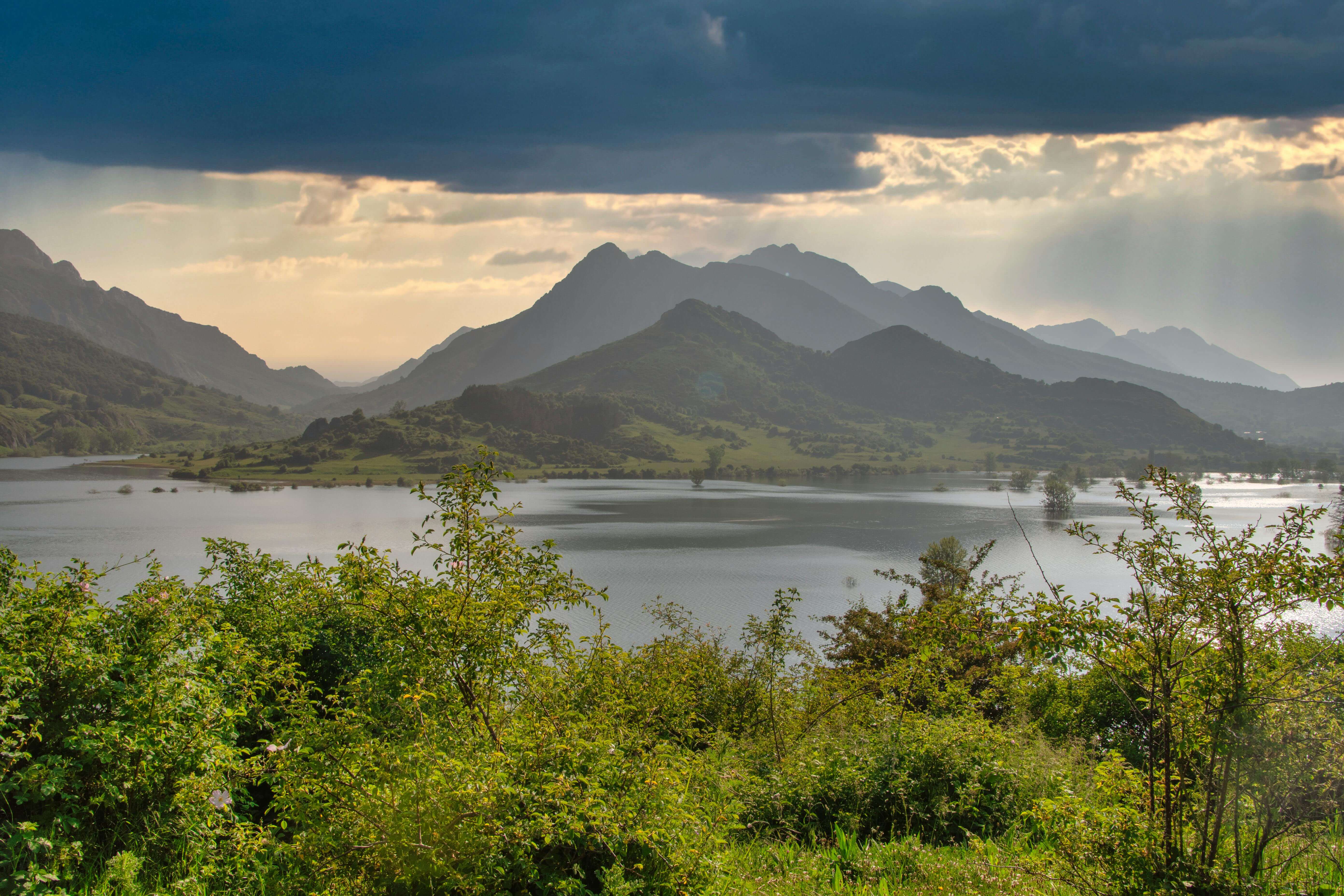 Lake Bunyonyi Boat Cruise